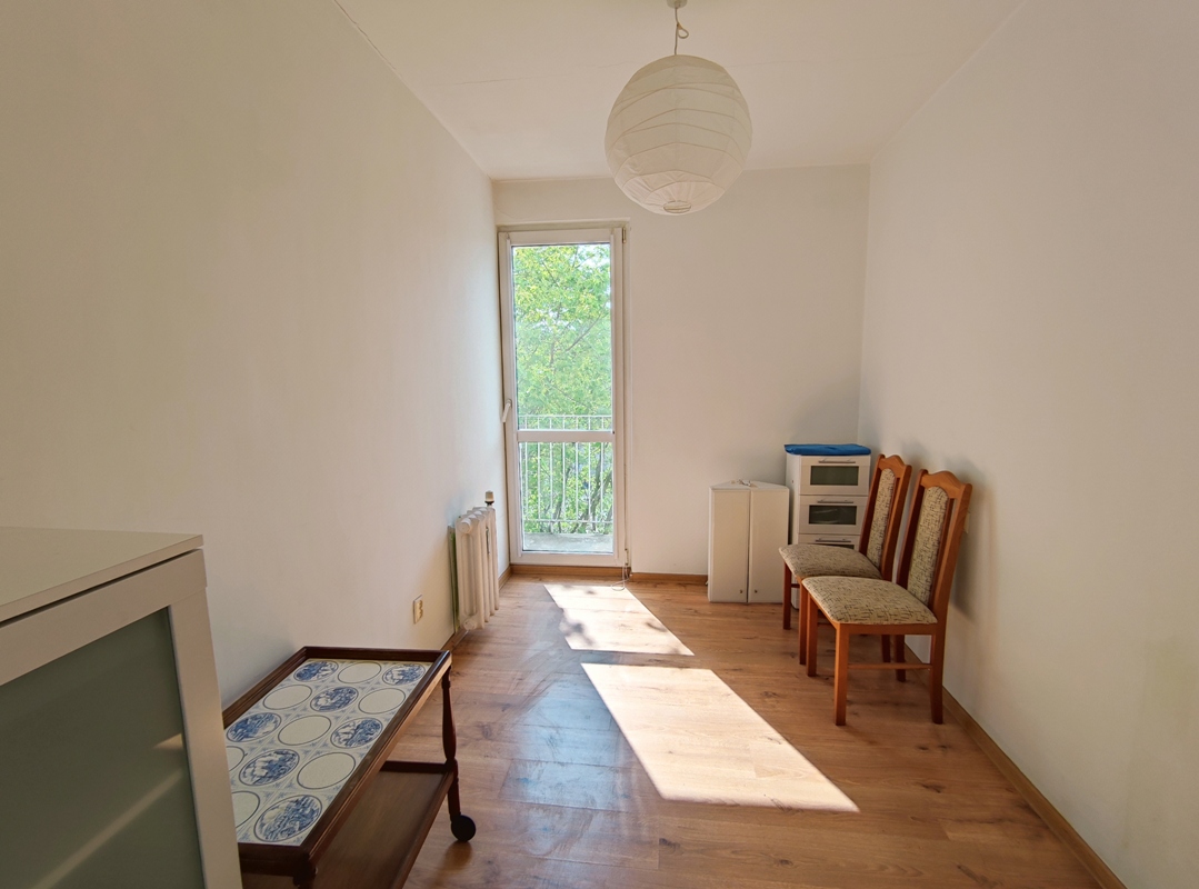Rozkładowe, 2 pokojowe mieszkanie z balkonem - Na wynajem  mieszkanie  : Konin