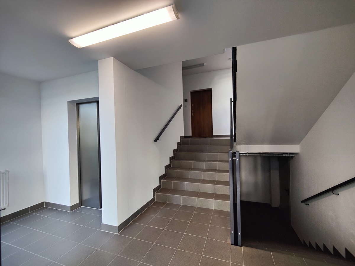 Sprzedam mieszkanie na nowoczesnym osiedlu w Koninie - Na sprzedaż  mieszkanie  : Konin