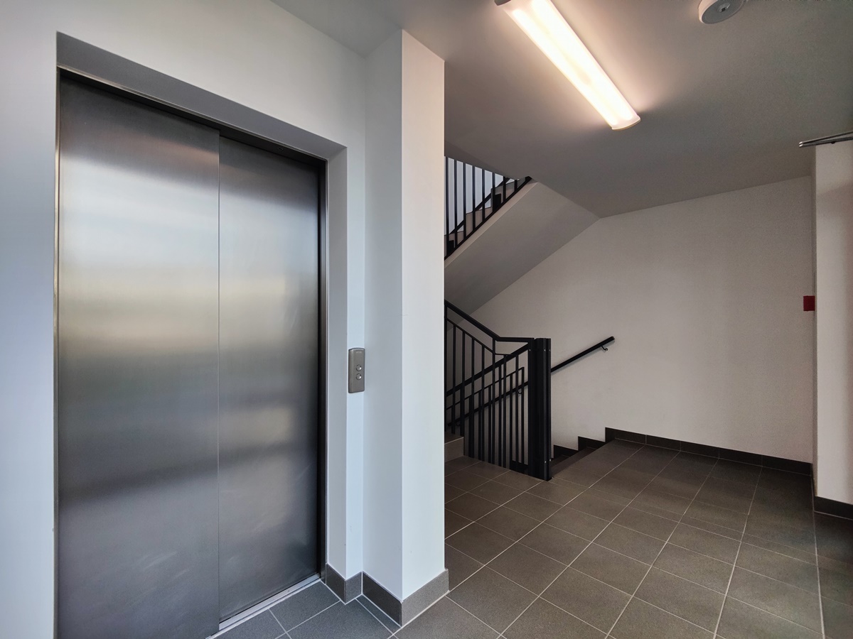 Sprzedam mieszkanie na nowoczesnym osiedlu w Koninie - Na sprzedaż  mieszkanie  : Konin