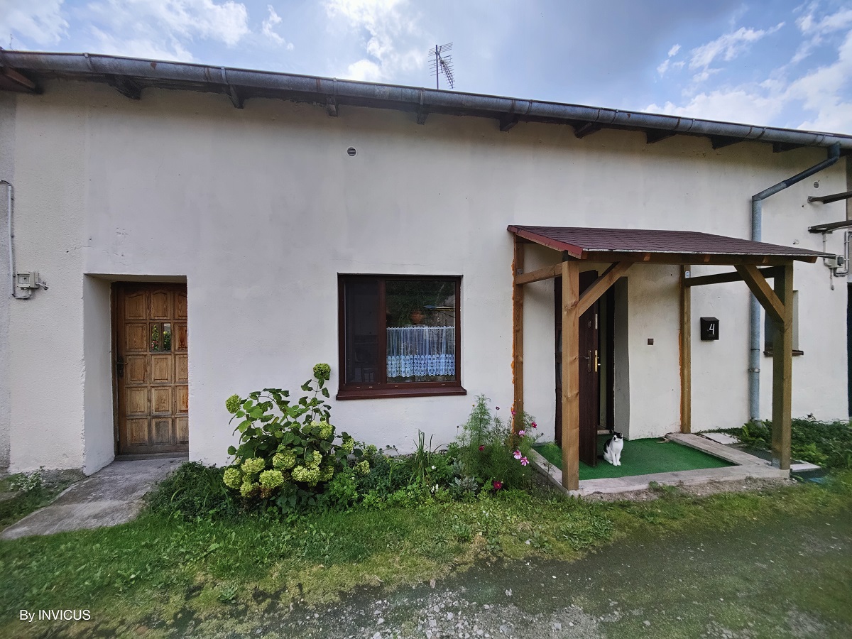 Bezczynszowy lokal mieszkalny na wsi, po generalnym remoncie - Na sprzedaż  mieszkanie  , dom : Nowa Wieś