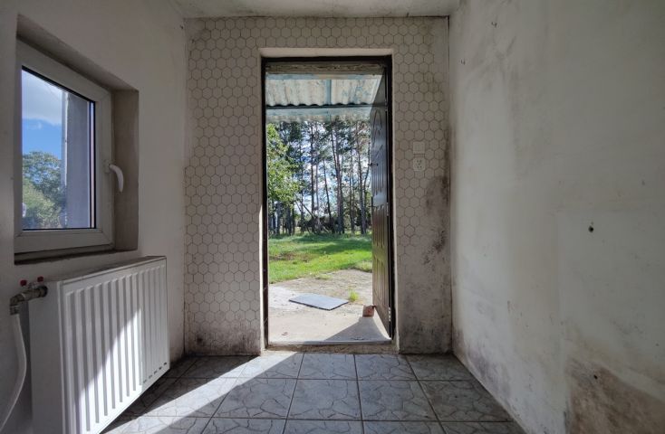 Sprzedam parterowy domek w okolicy jeziora i lasu - Skulsk - Na sprzedaż  dom  : Skulsk