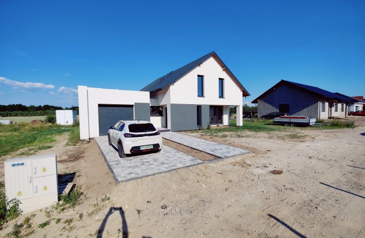 Na sprzedaż nowy dom z garażem, do wykończenia - Tuliszków - Na sprzedaż  dom  : Zadworna