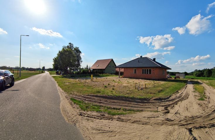Ekonomiczny, parterowy dom, poza miastem, 7 km od Konina - Na sprzedaż  dom  : Lisiec Mały