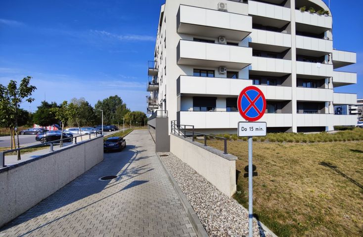 Sprzedam mieszkanie na nowoczesnym osiedlu w Koninie - Na sprzedaż  mieszkanie  : Konin