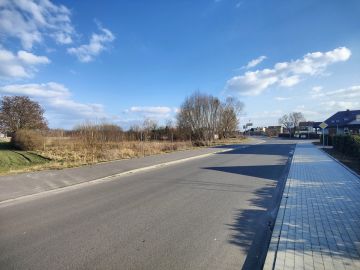 Sprzedam działki budowlane w okolicy jeziora - Skulsk - Na sprzedaż  działka budowlana  : Skulsk