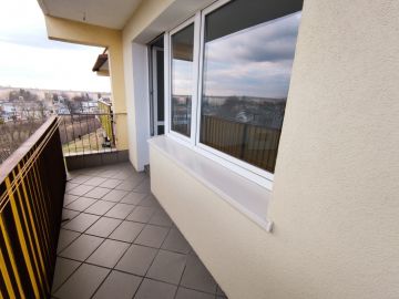 Rozkładowe 3 pokojowe, z dużym balkonem, po remoncie - Na sprzedaż  mieszkanie  : Konin