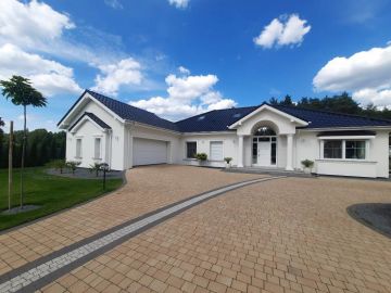 Nowoczesna rezydencja z własnym lasem -Lisiec Mały - Na sprzedaż  dom  : Lisiec Mały