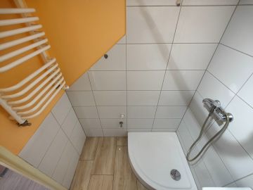Na sprzedaż 2 pokoje z balkonem, parter - Skulsk - Na sprzedaż  dom  , mieszkanie : Skulsk